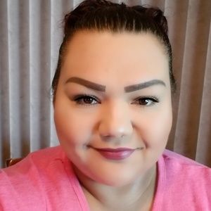 Meet your Posher, Beatriz